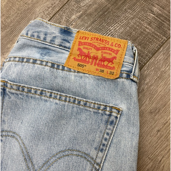 Reworked Vintage Levi’s Jeans - Picture 2 of 7